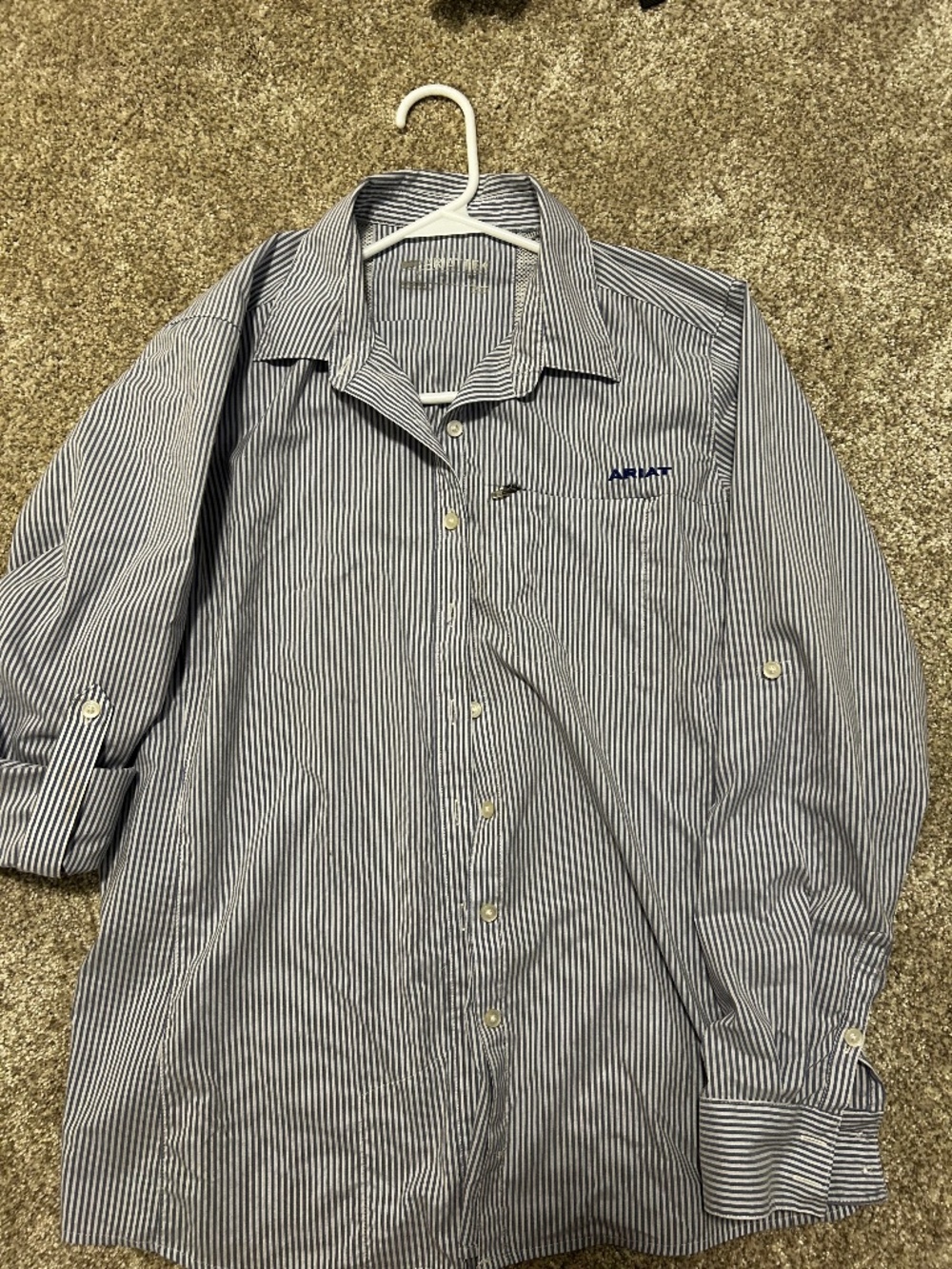 Ariat Tek women’s L buttoned